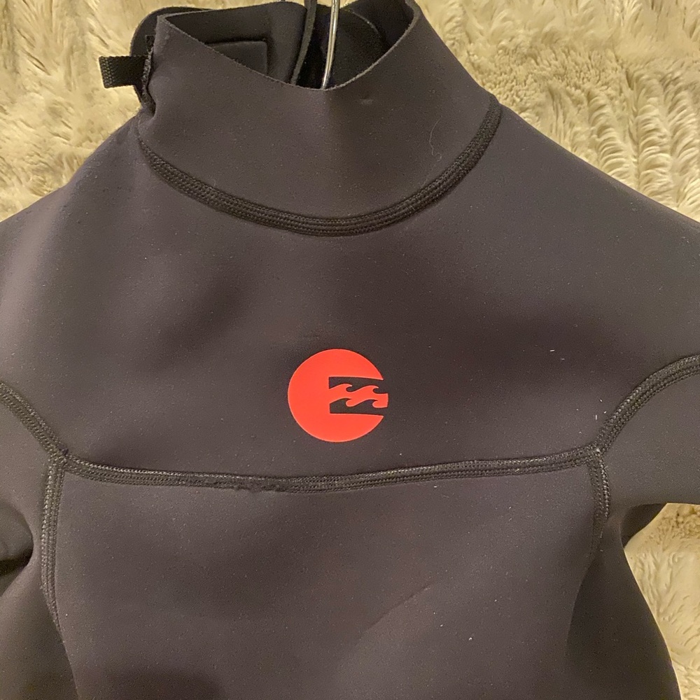 Billabong Women’s 2mm Synergy Back Zip Wetsuit 6